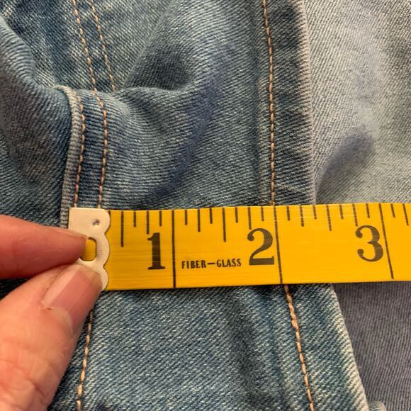 WILD FABLE Denim Super High-Rise‎ 2.5" Inseam Jean Shorts Size 16 - NWT - Picture 8 of 8